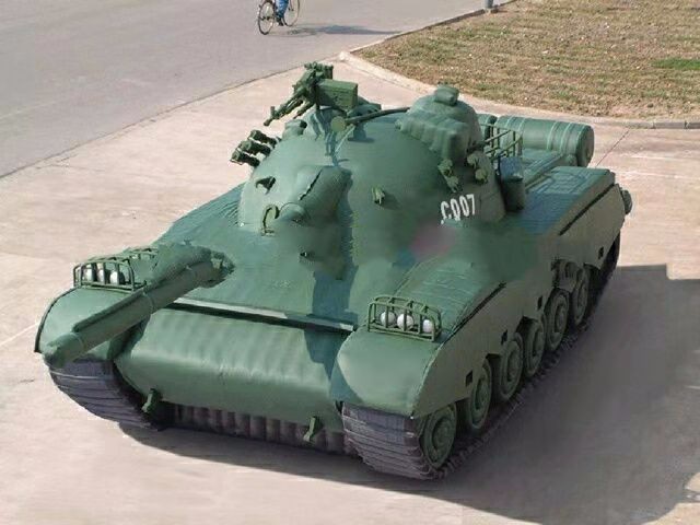万宁军用充气坦克车